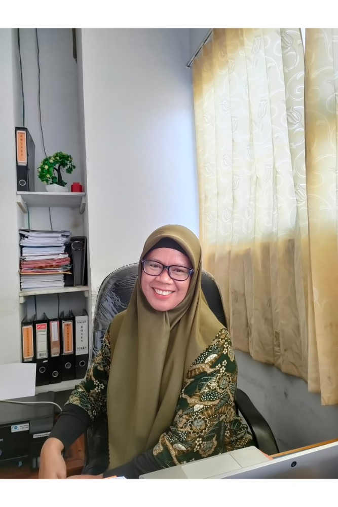 Lussyefrida Yanti, M.Kep., Ns